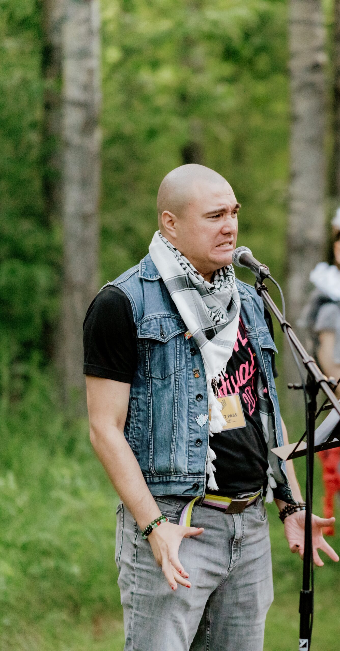 An action shot of Philip Hackborn telling the last ghost story in the night’s cycle at Madness and other Ghost Stories at Found Fest 2024. Photo credit to Mat Simpson.